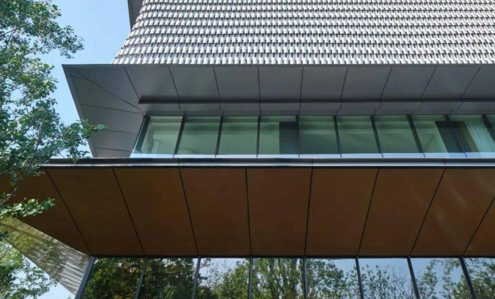 What Are The Characteristics of Stainless Steel Awnings